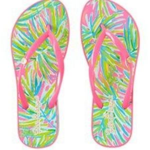 NWT Lilly Pulitzer Tiki Pink Flip Flops